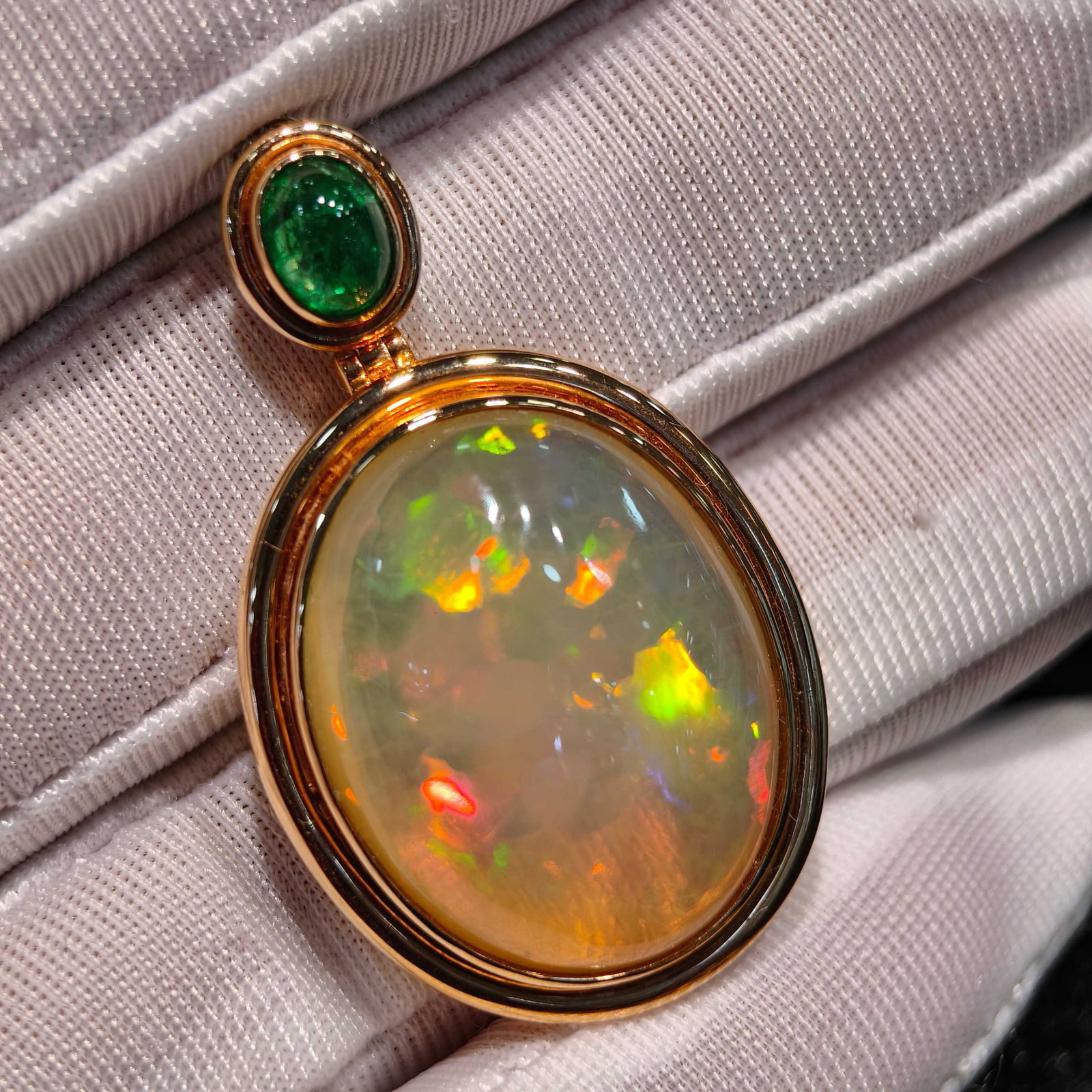 14k Gold 19.22 Ctw Natural Opal & Emerald Pendant( Without Chain ) - 2