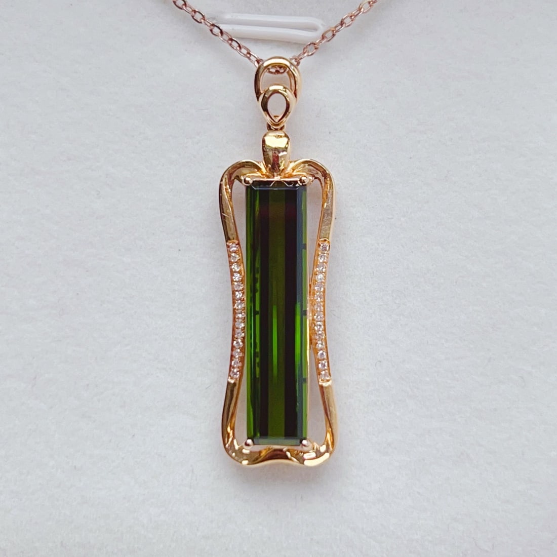 14k Gold 6.18 Ctw Natural Tourmaline & Diamond Pendant( Without Chain )