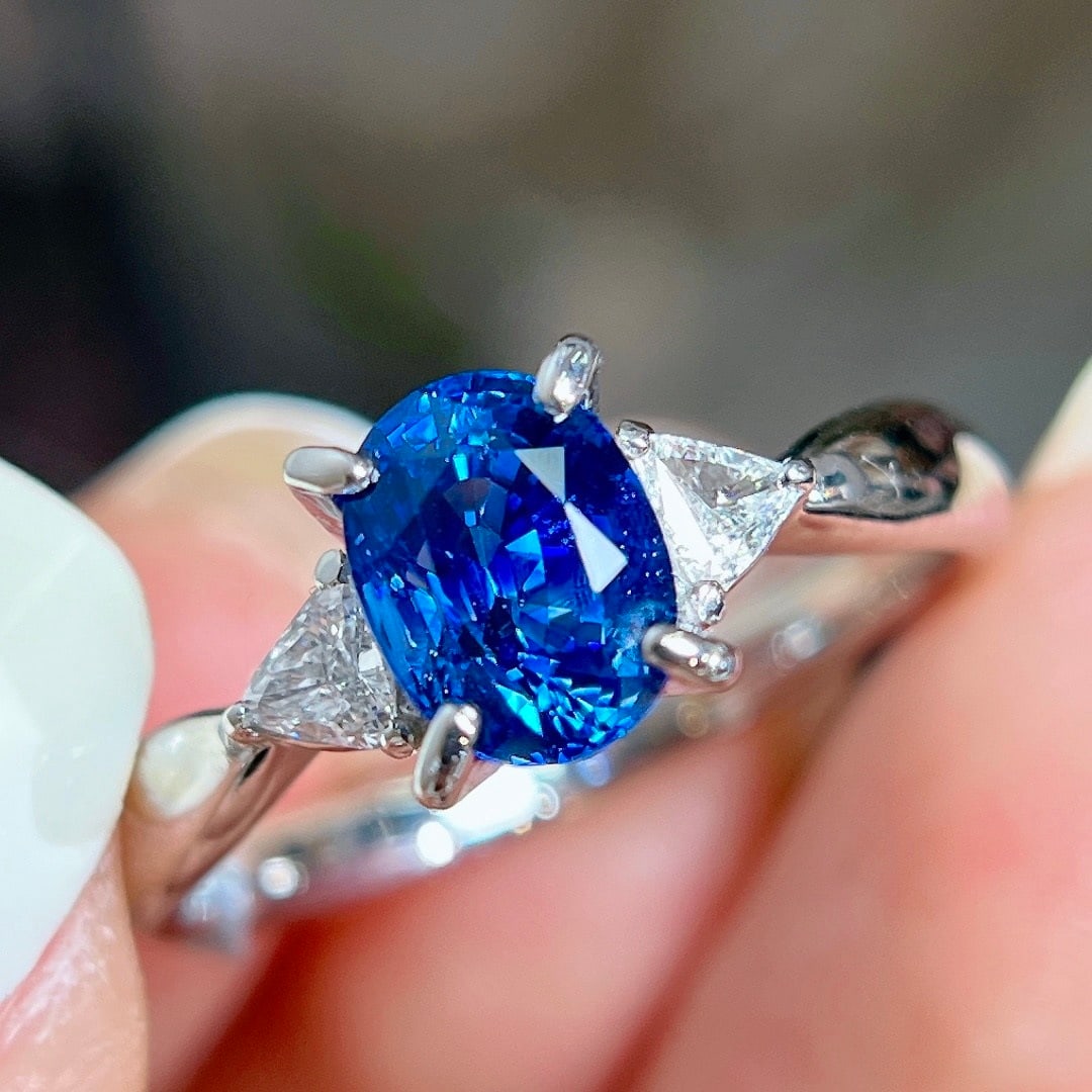 14k Gold 2.05 Ctw Natural Sapphire & Diamond Ring - 4