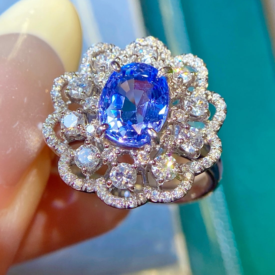 14k Gold 4 Ctw Natural Sapphire & Diamond Ring - 2