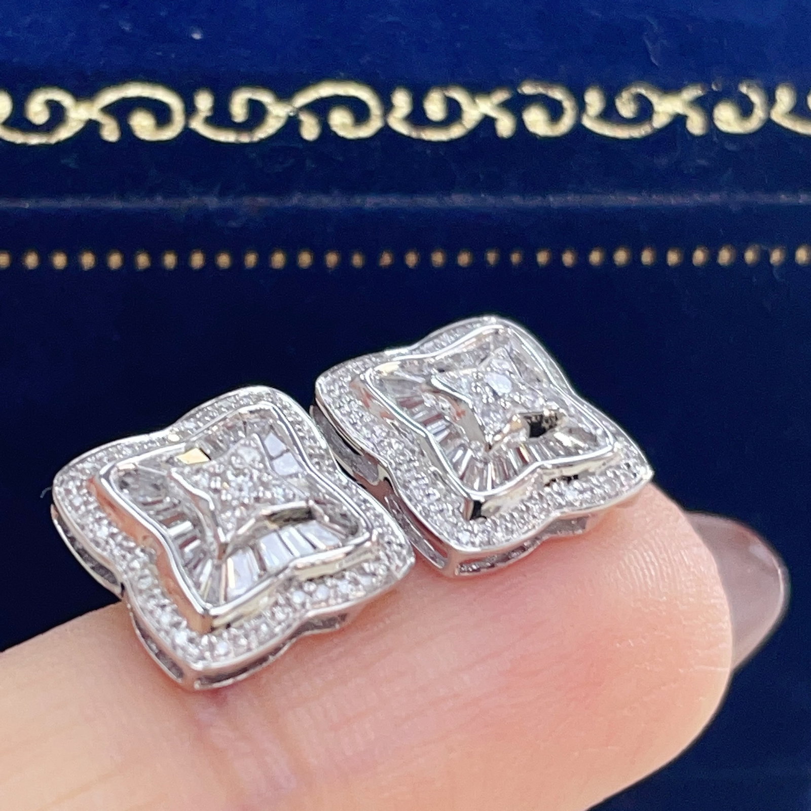 14k Gold 0.34 Ct Natural H Diamond Earrings - 4