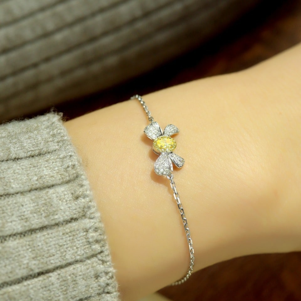 14k Gold 0.38 Ctw Natural Yellow Diamond & Diamond Bracelet - 5