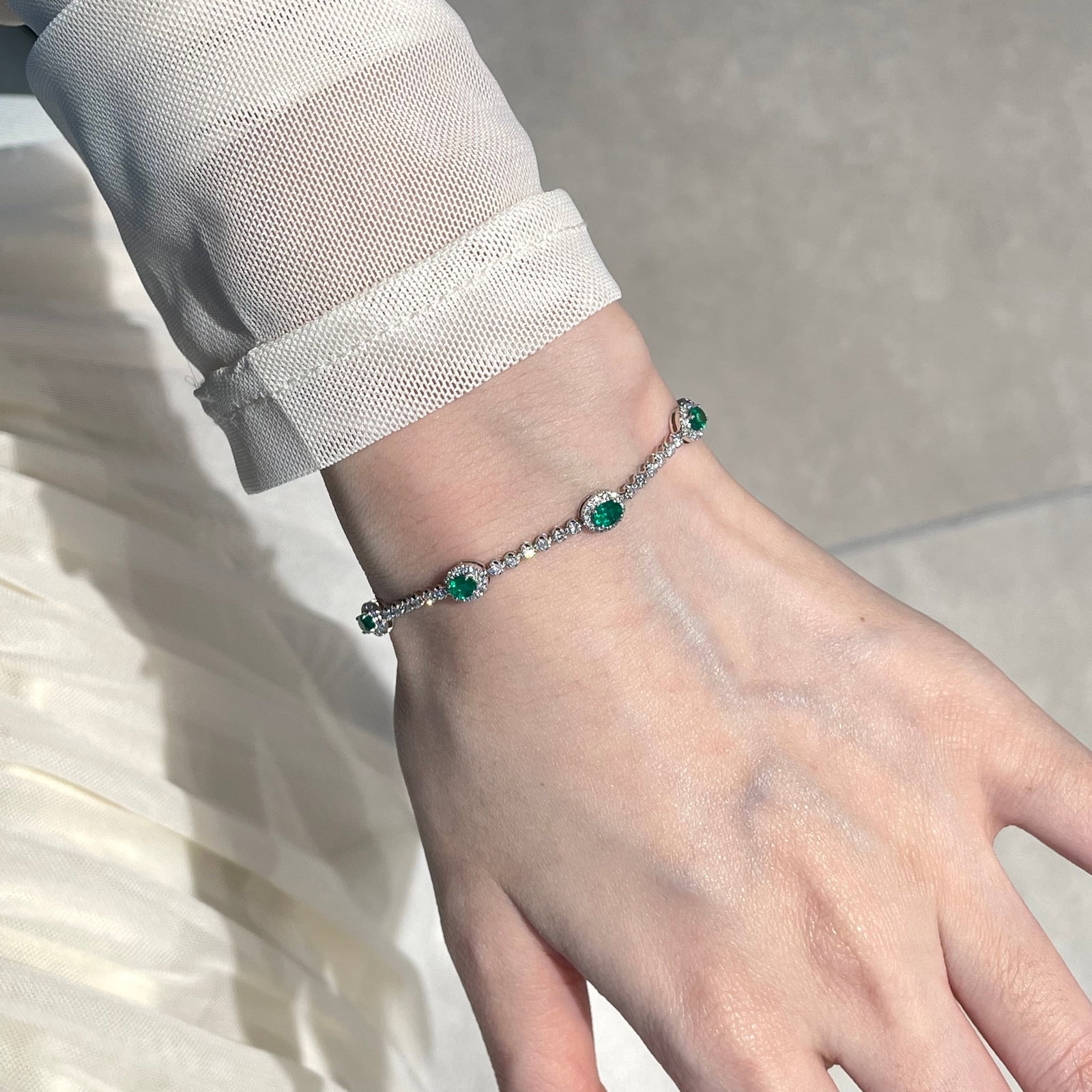 14k Gold 2 Ctw Vivid Green Natural Emerald & Diamond Bracelet - 2