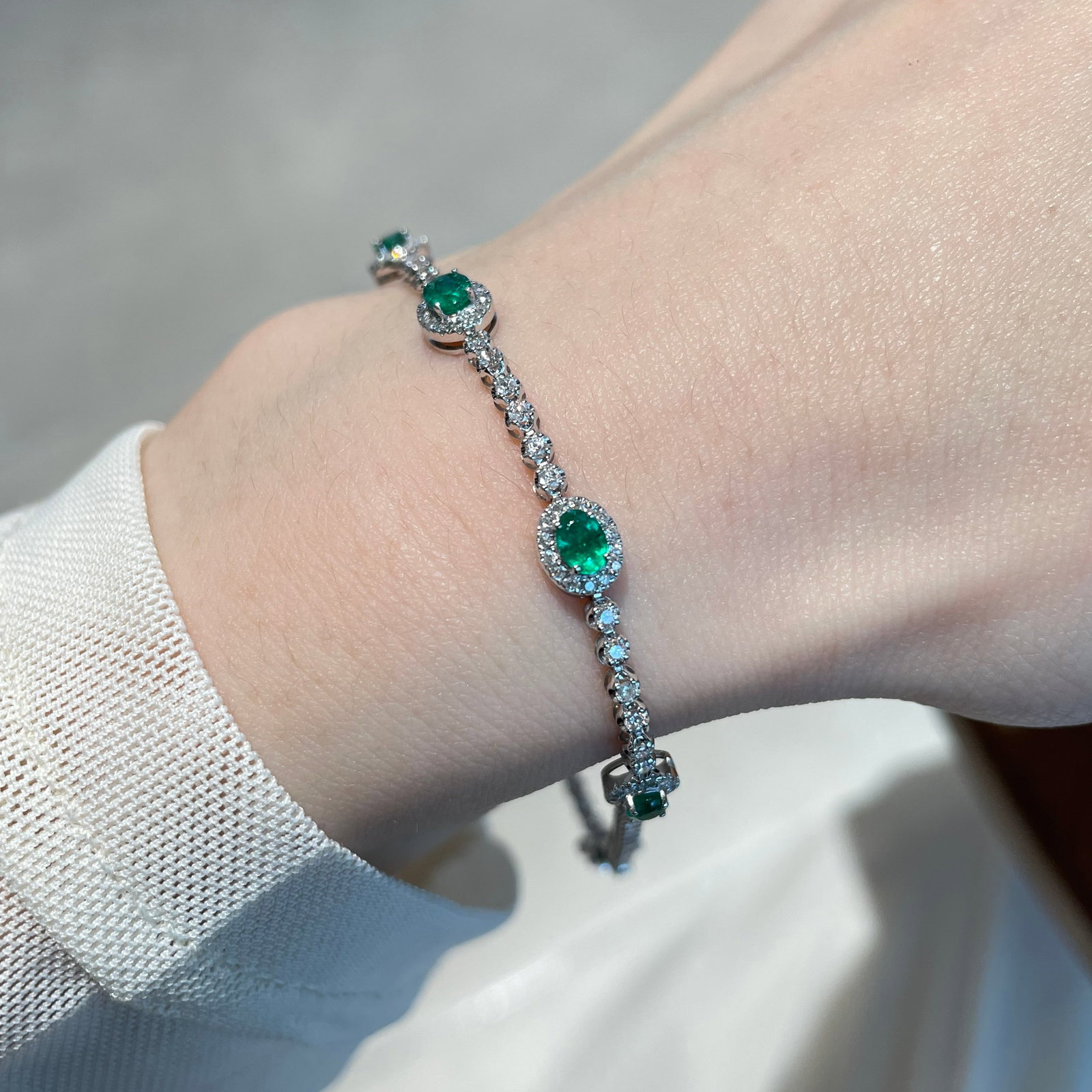 14k Gold 2 Ctw Vivid Green Natural Emerald & Diamond Bracelet - 6