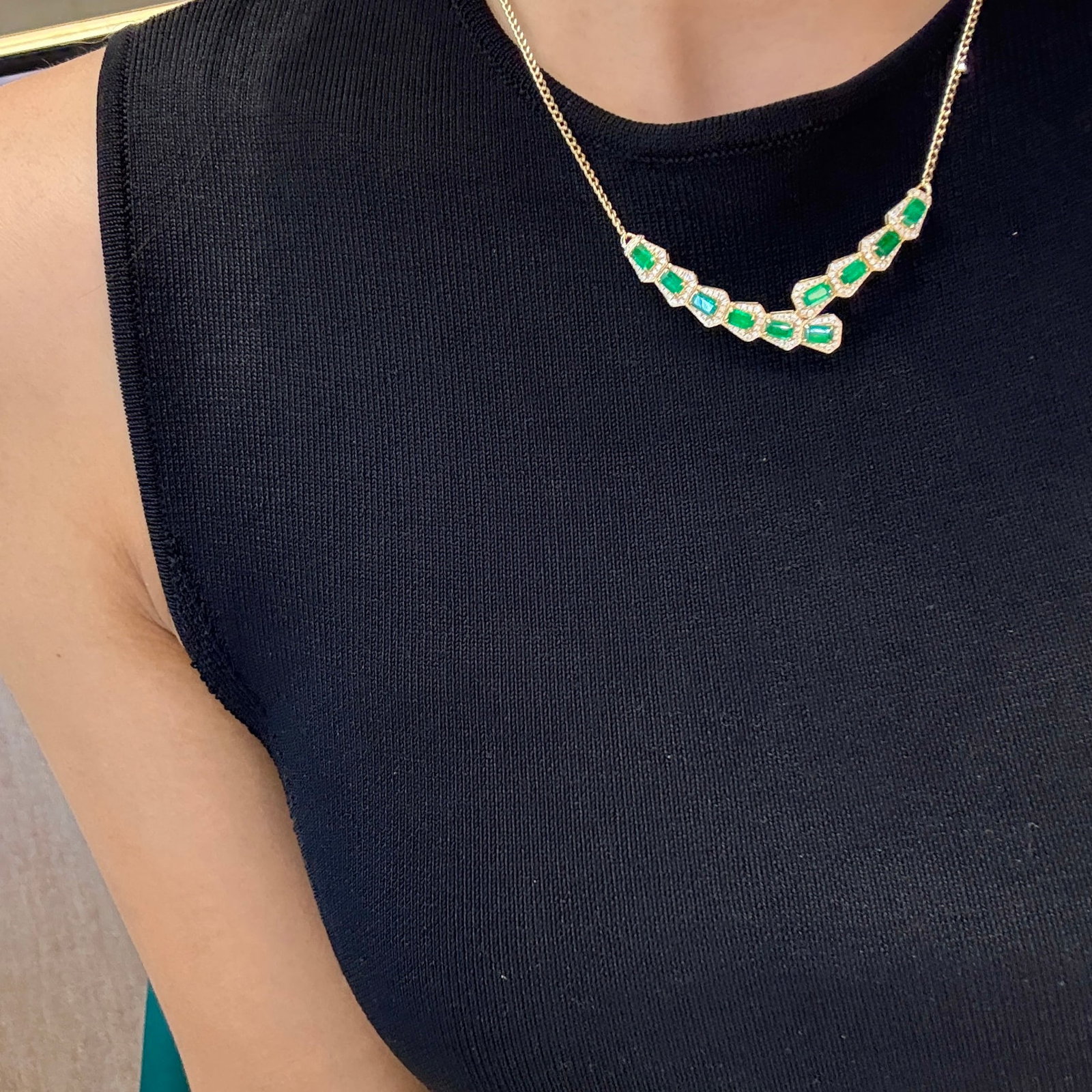 14k Gold 3 Ct Vivid Green Natural Emerald & Diamond Necklace - 7