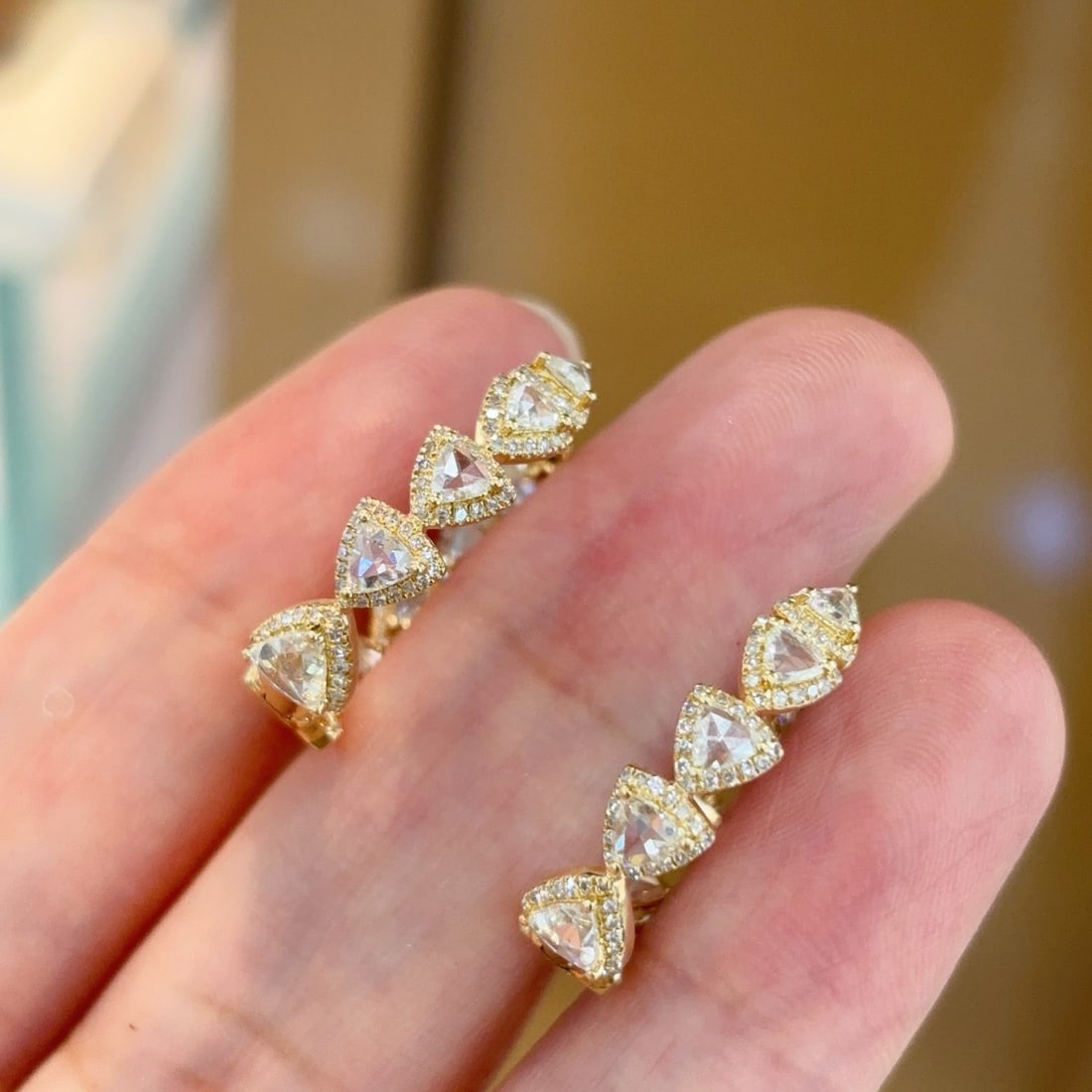 14k Gold 2.3 Ct Natural H Diamond Earrings
