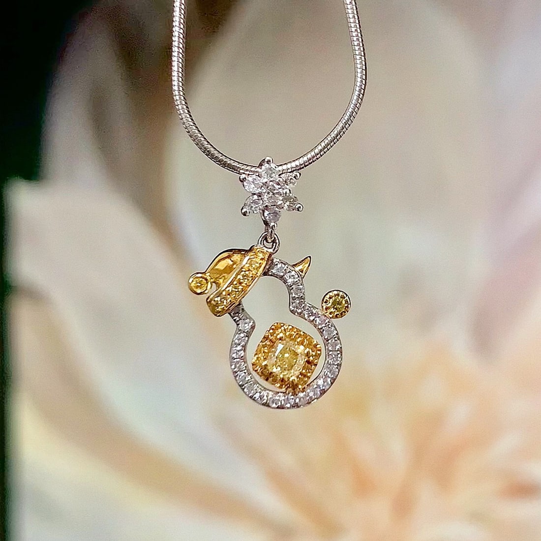 14k Gold 0.2 Ct Natural Yellow Diamond & Diamond Pendant( Without Chain )