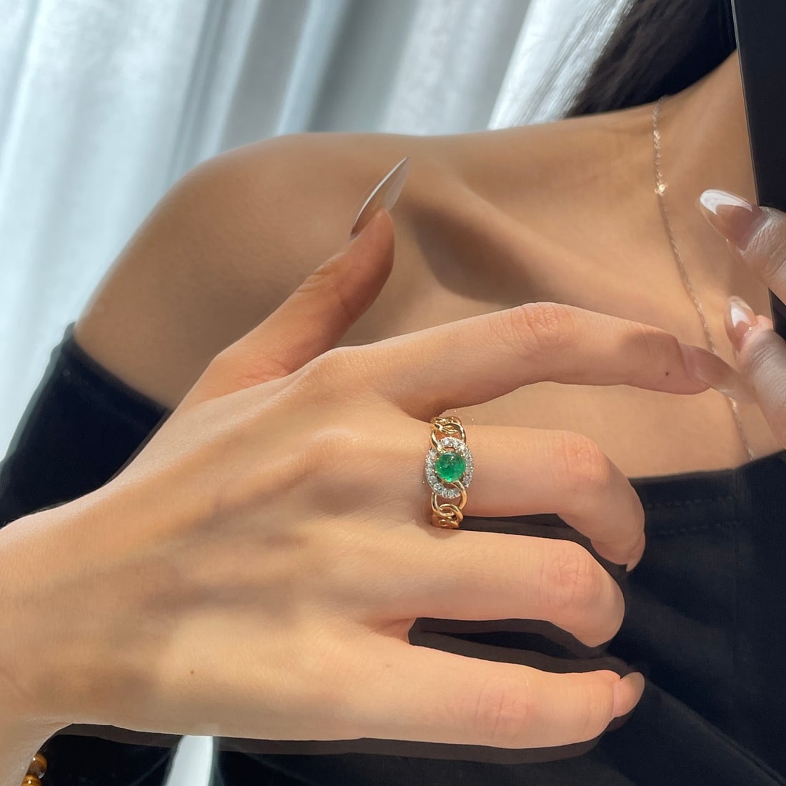 14k Gold 0.74 Ct Vivid Green Natural Emerald & Diamond Ring - 5