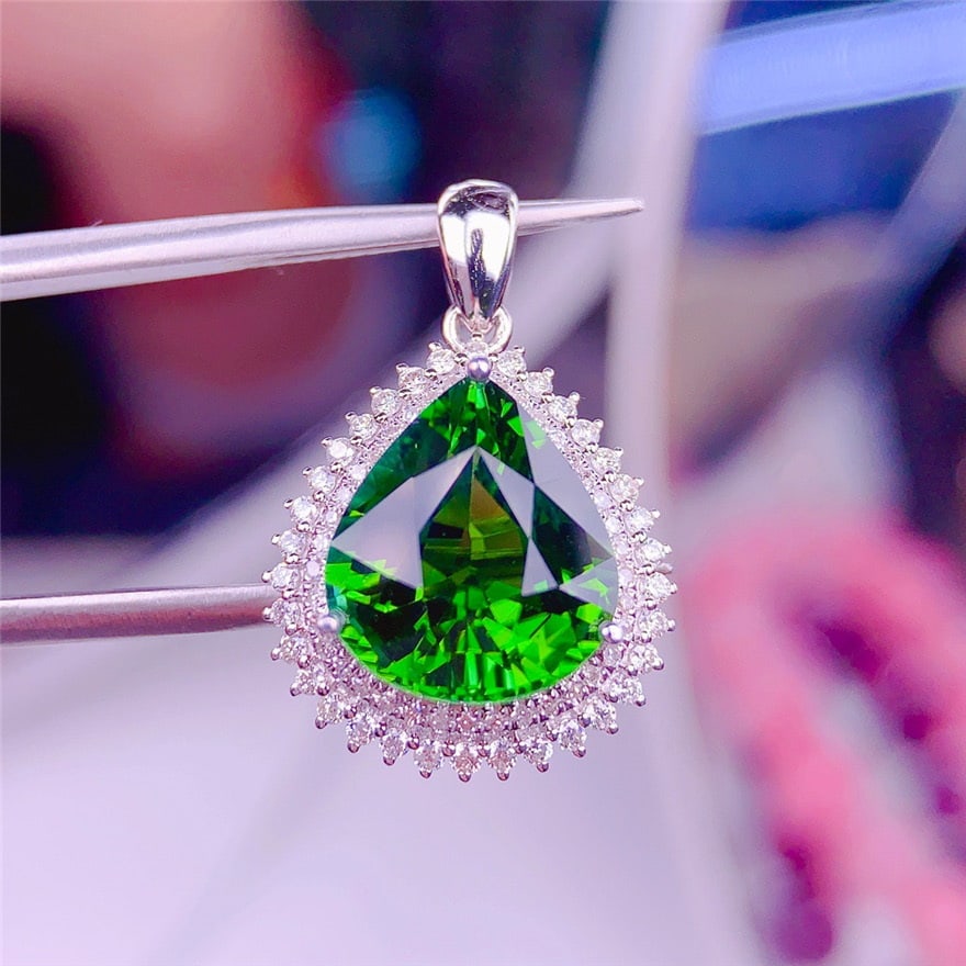 14k Gold 4.5 Ct Natural Tourmaline & Diamond Pendant( Without Chain )