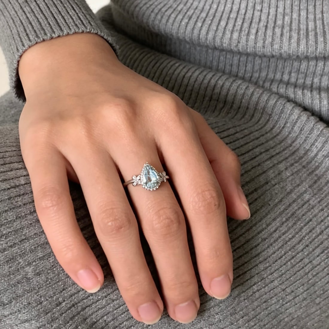 14k Gold 1.2 Ct Natural Aquamarine & Diamond Ring - 6