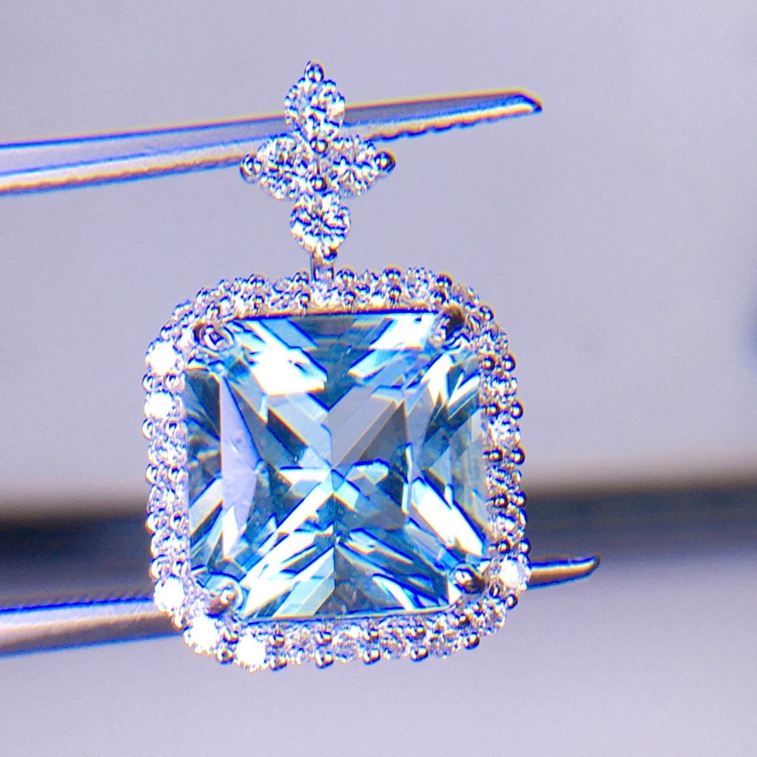 14k Gold 4.53 Ct Natural Aquamarine & Diamond Pendant( Without Chain )
