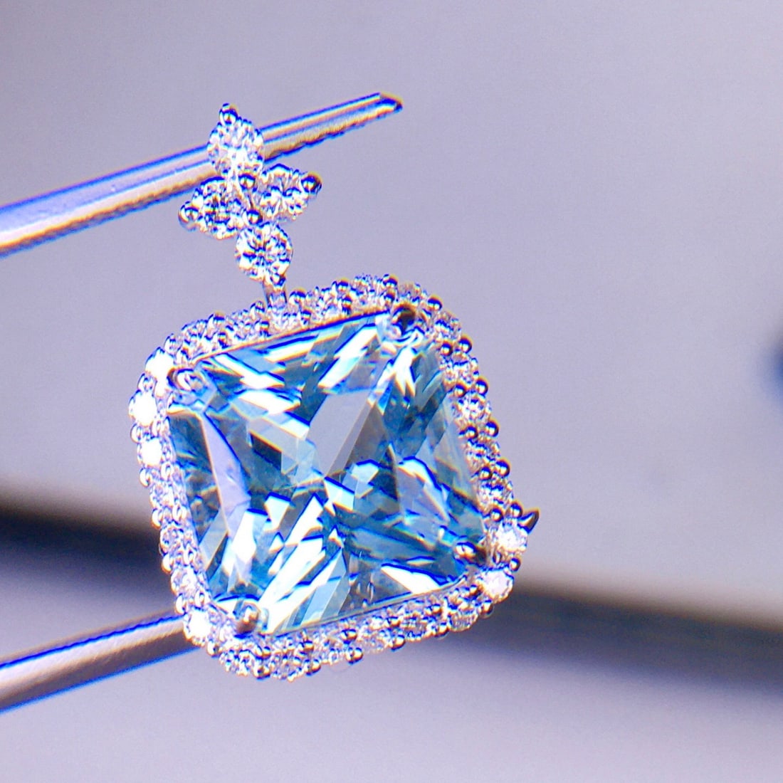 14k Gold 4.53 Ct Natural Aquamarine & Diamond Pendant( Without Chain ) - 2