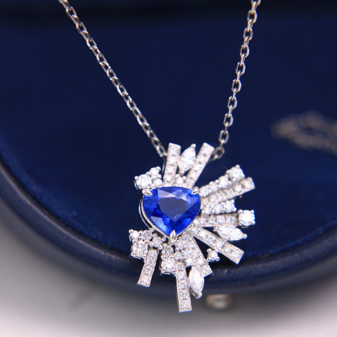 14k Gold 1.65 Ctw Natural Sapphire & Diamond Brooch/pendant( Without Chain )