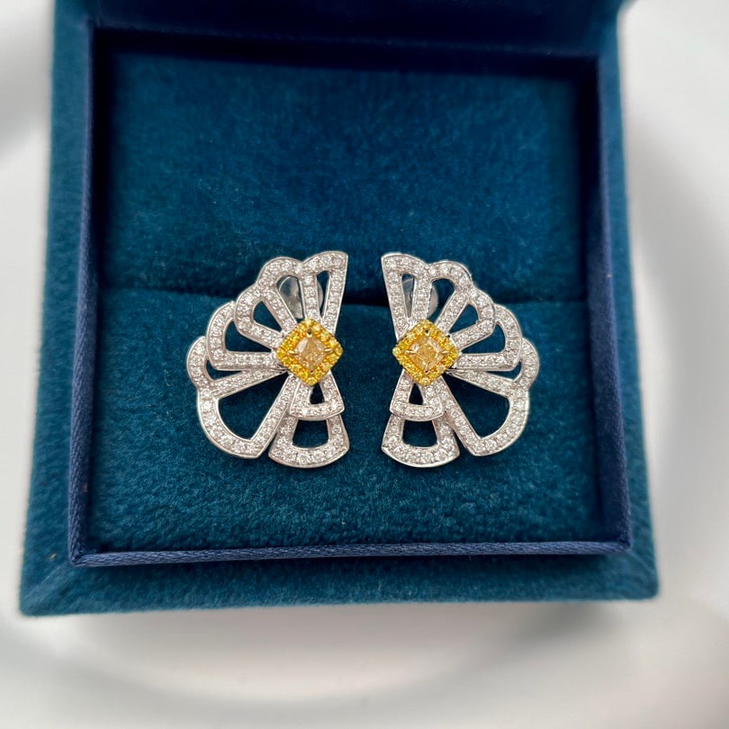 14k Gold 1.01 Ctw Natural Yellow Diamond & Diamond Earrings: Ref:231098284 // gold content:14k gold // main gemstone:yellow diamond // shape:cushion // carat weight:0. 31ct // color:yellow // treatment:natural // // adjacent gemstone 2 : diamond // shape:round 