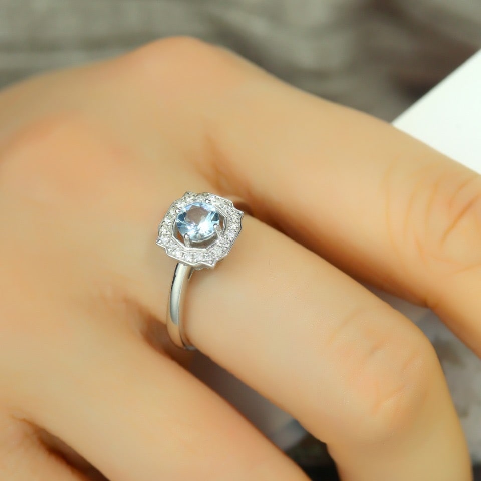 14k Gold 0.55 Ctw Natural Aquamarine & Diamond Ring - 5