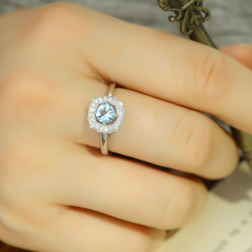14k Gold 0.55 Ctw Natural Aquamarine & Diamond Ring - 6