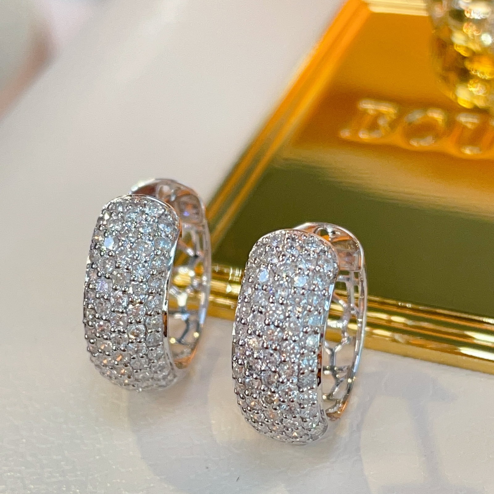 14k Gold 0.66 Ct Natural H Diamond Earrings