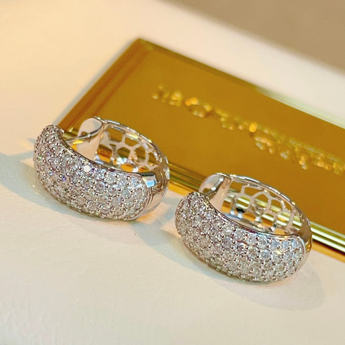 14k Gold 0.66 Ct Natural H Diamond Earrings - 2