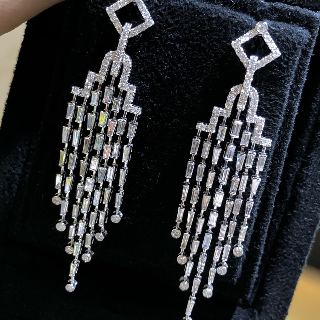 14k Gold 4.2 Ct Natural H Diamond Earrings - 2