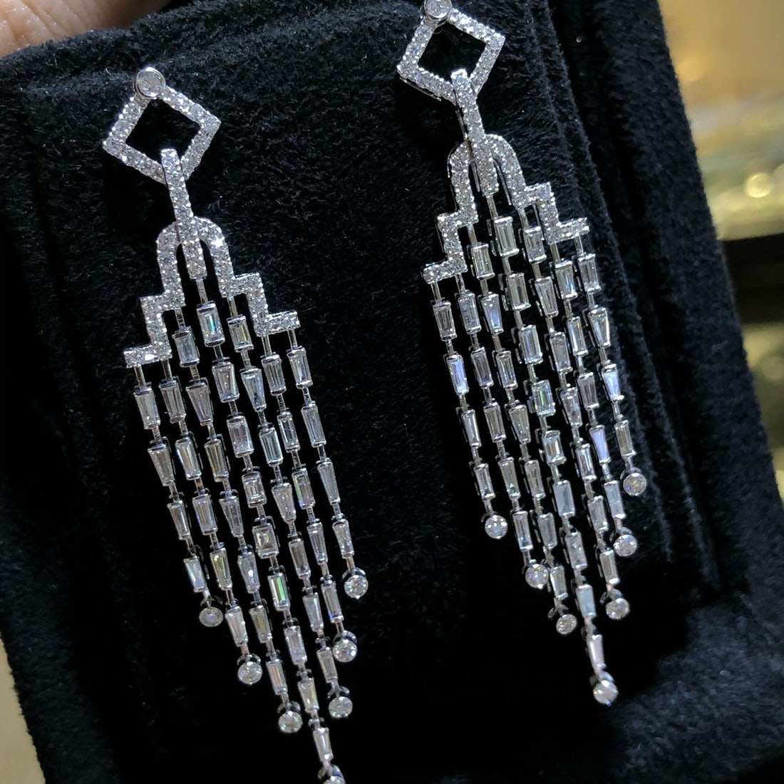 14k Gold 4.2 Ct Natural H Diamond Earrings - 5