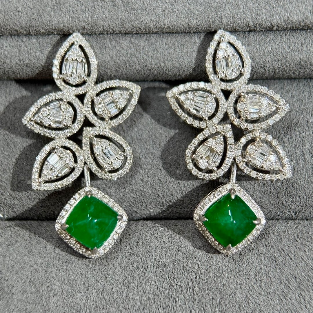 14k Gold 2.78 Ctw Vivid Green Natural Emerald & Diamond Earrings - 2