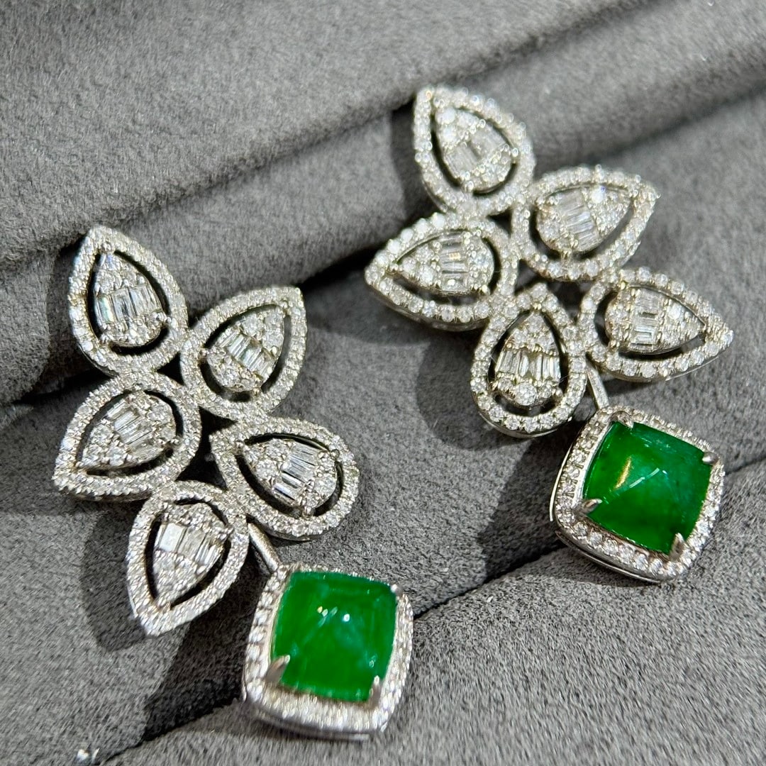 14k Gold 2.78 Ctw Vivid Green Natural Emerald & Diamond Earrings - 3