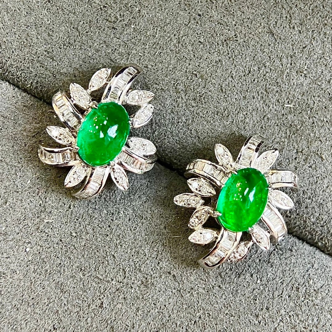 14k Gold 1.80 Ctw Vivid Green Natural Emerald & Diamond Earrings - 2