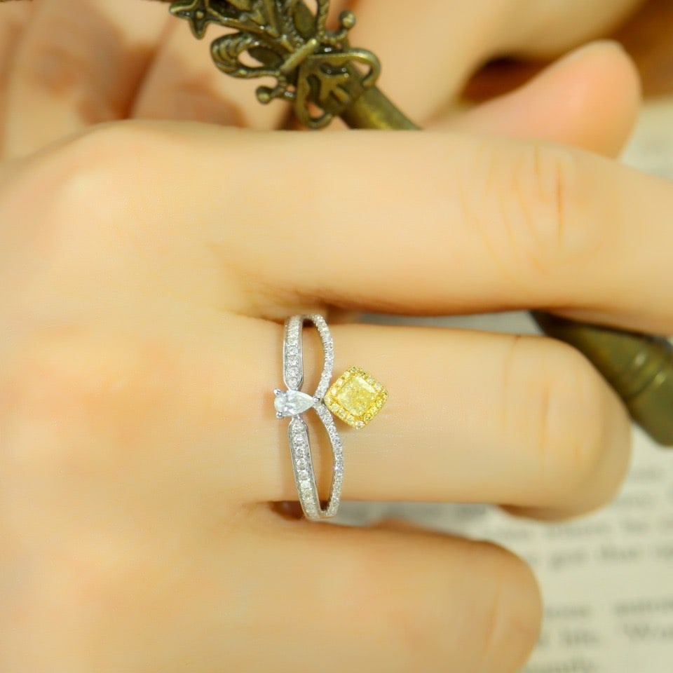 14k Gold 0.59 Ctw Natural Yellow Diamond & Diamond Ring - 5