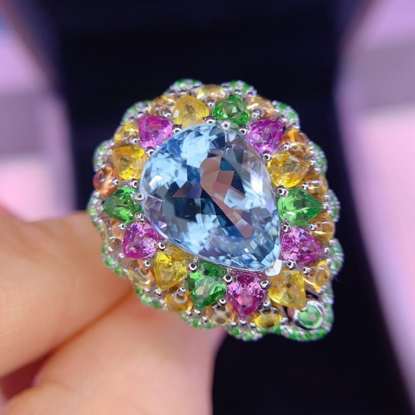 14k Gold 10.49 Ctw Natural Aquamarine & Sapphire & Tsavorite Ring - 2
