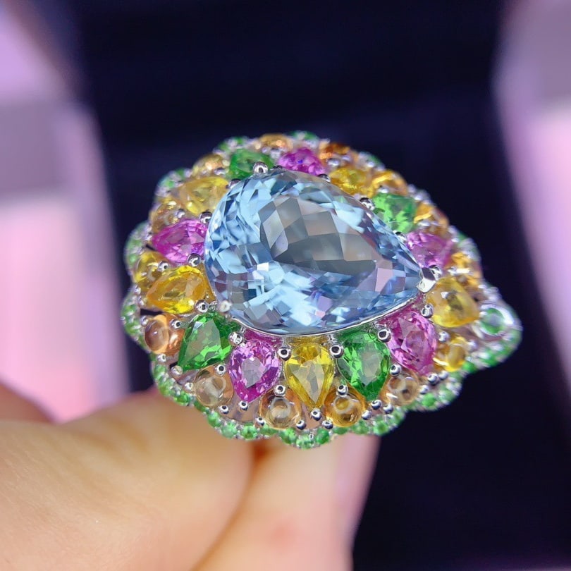14k Gold 10.49 Ctw Natural Aquamarine & Sapphire & Tsavorite Ring - 4