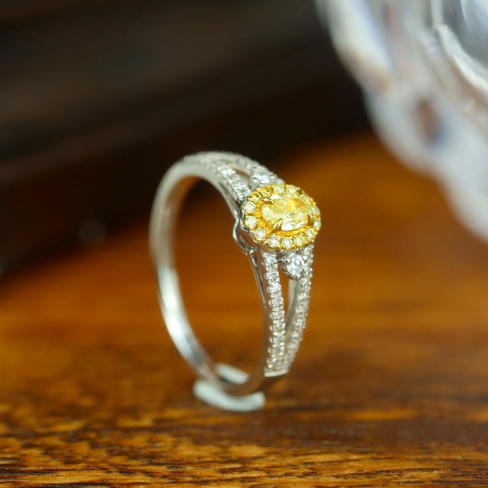 14k Gold 0.36 Ctw Natural Yellow Diamond & Diamond Ring - 2