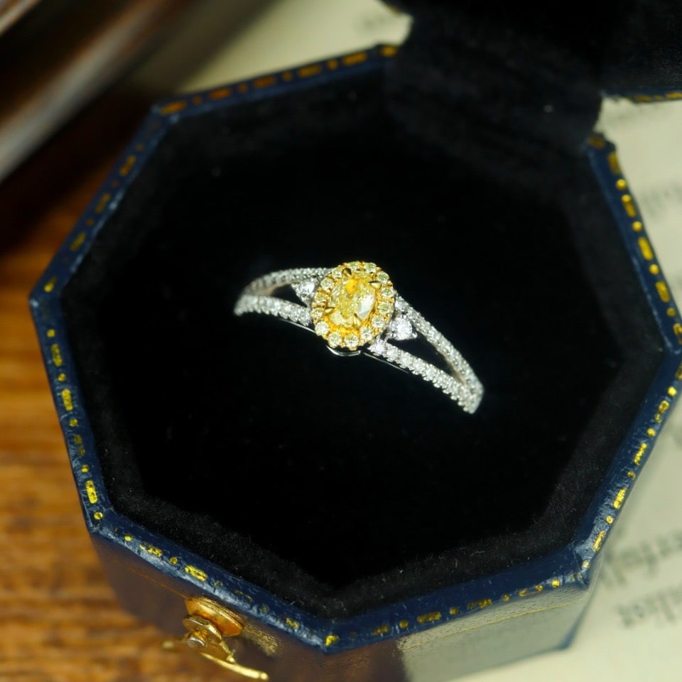14k Gold 0.36 Ctw Natural Yellow Diamond & Diamond Ring - 3