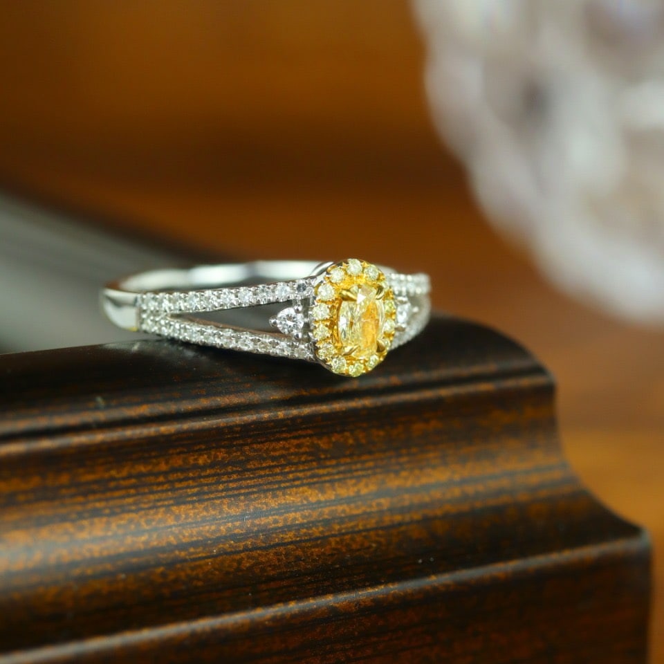14k Gold 0.36 Ctw Natural Yellow Diamond & Diamond Ring - 6
