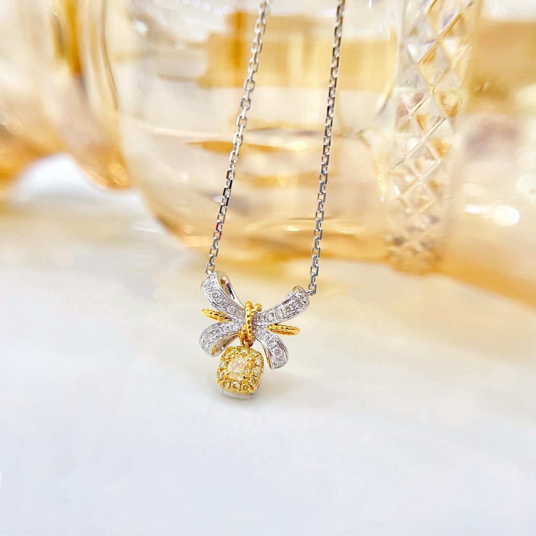 14k Gold 0.26 Ctw Natural Yellow Diamond & Diamond Necklace