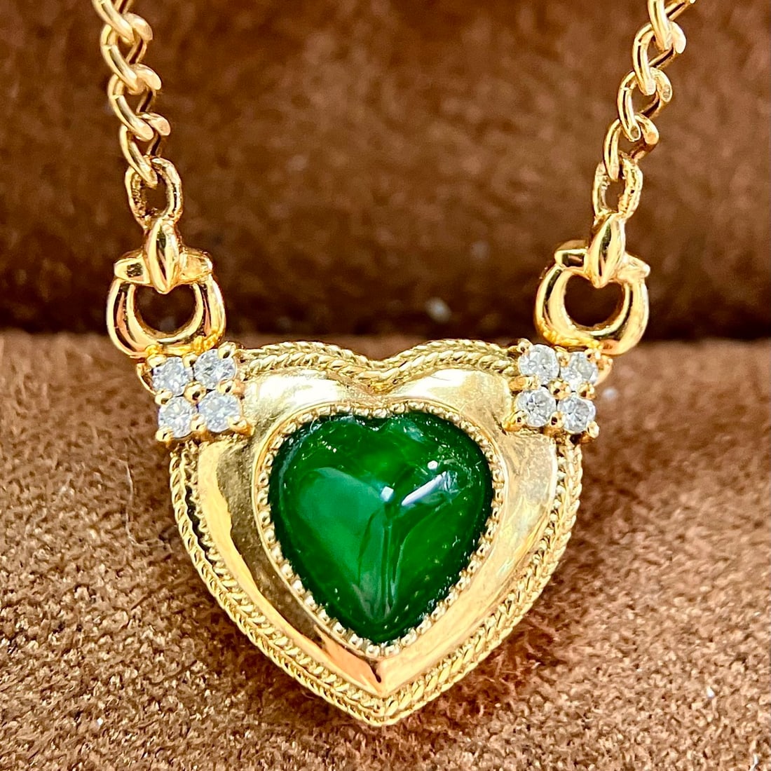 14k Gold 1.50 Ct Vivid Green Natural Emerald & Diamond Necklace