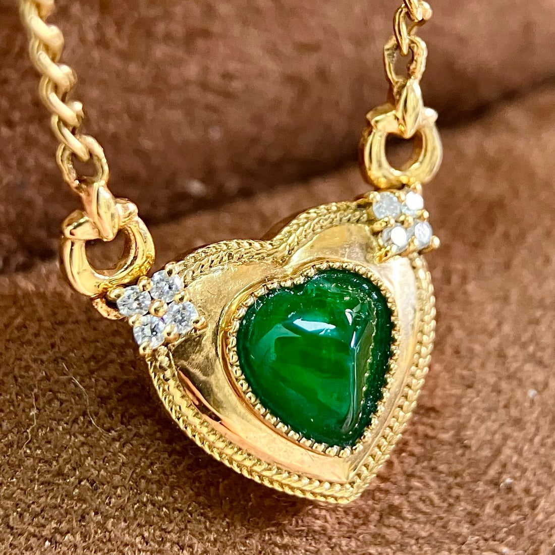 14k Gold 1.50 Ct Vivid Green Natural Emerald & Diamond Necklace - 3