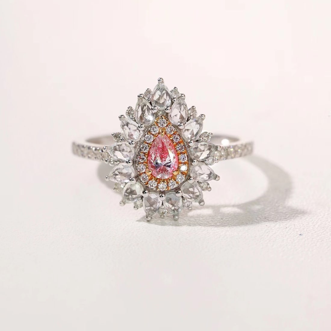 14k Gold 0.45 Ctw Natural Pink Diamond & Diamond Ring - 8