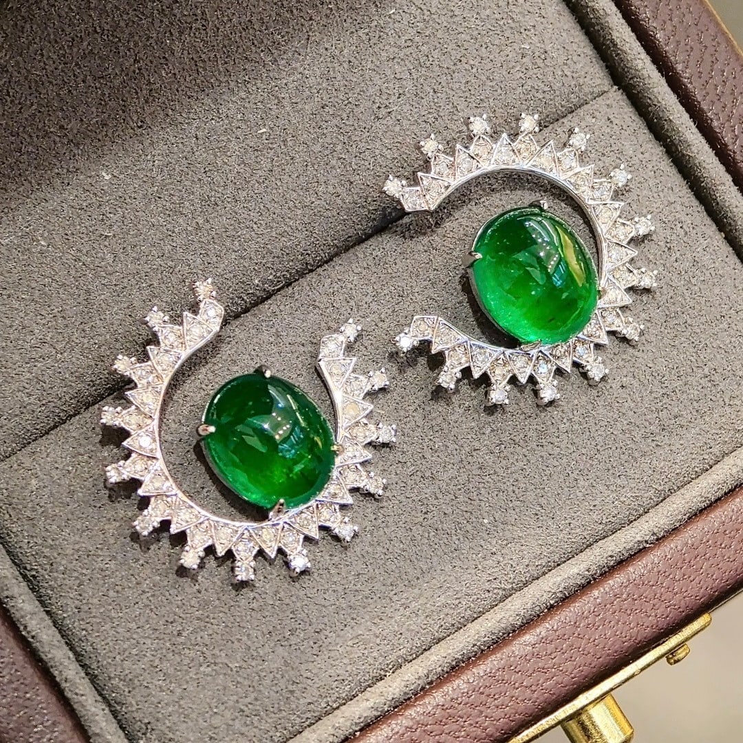 14k Gold 6.66 Ctw Vivid Green Natural Emerald & Diamond Earrings - 3