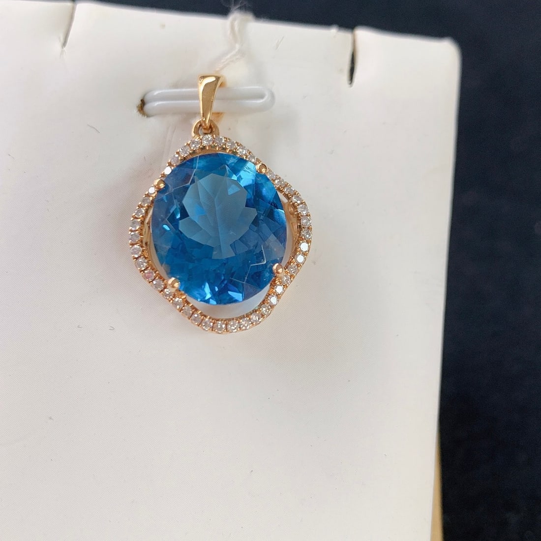 14k Gold 8.87 Ctw Natural Topaz & Diamond Pendant( Without Chain )
