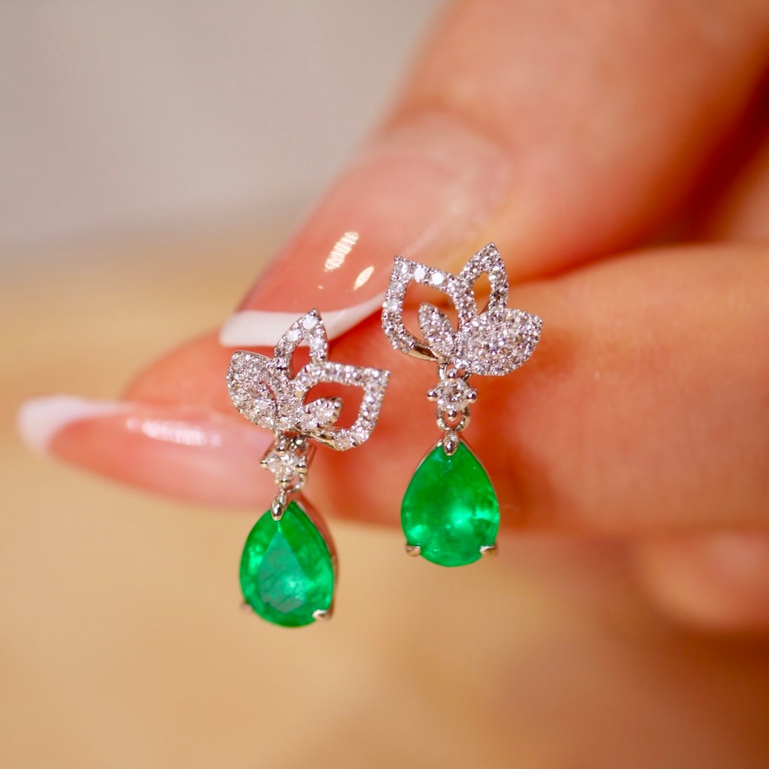 14k Gold 1.59 Ctw Vivid Green Natural Emerald & Diamond Earrings - 5