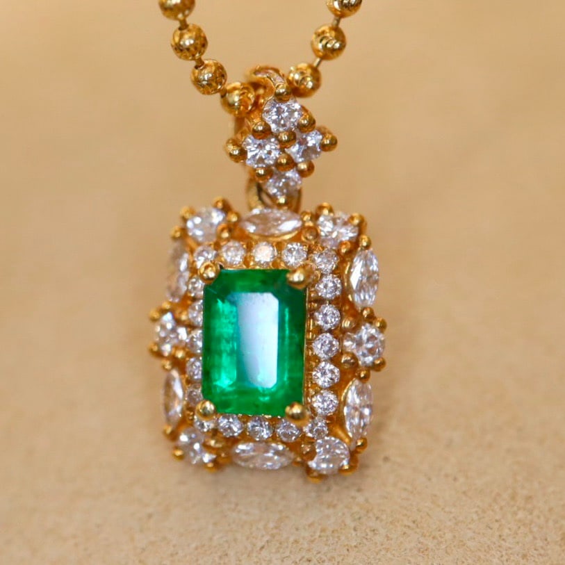 14k Gold 1.20 Ctw Vivid Green Natural Emerald & Diamond Pendant( Without Chain ) - 6