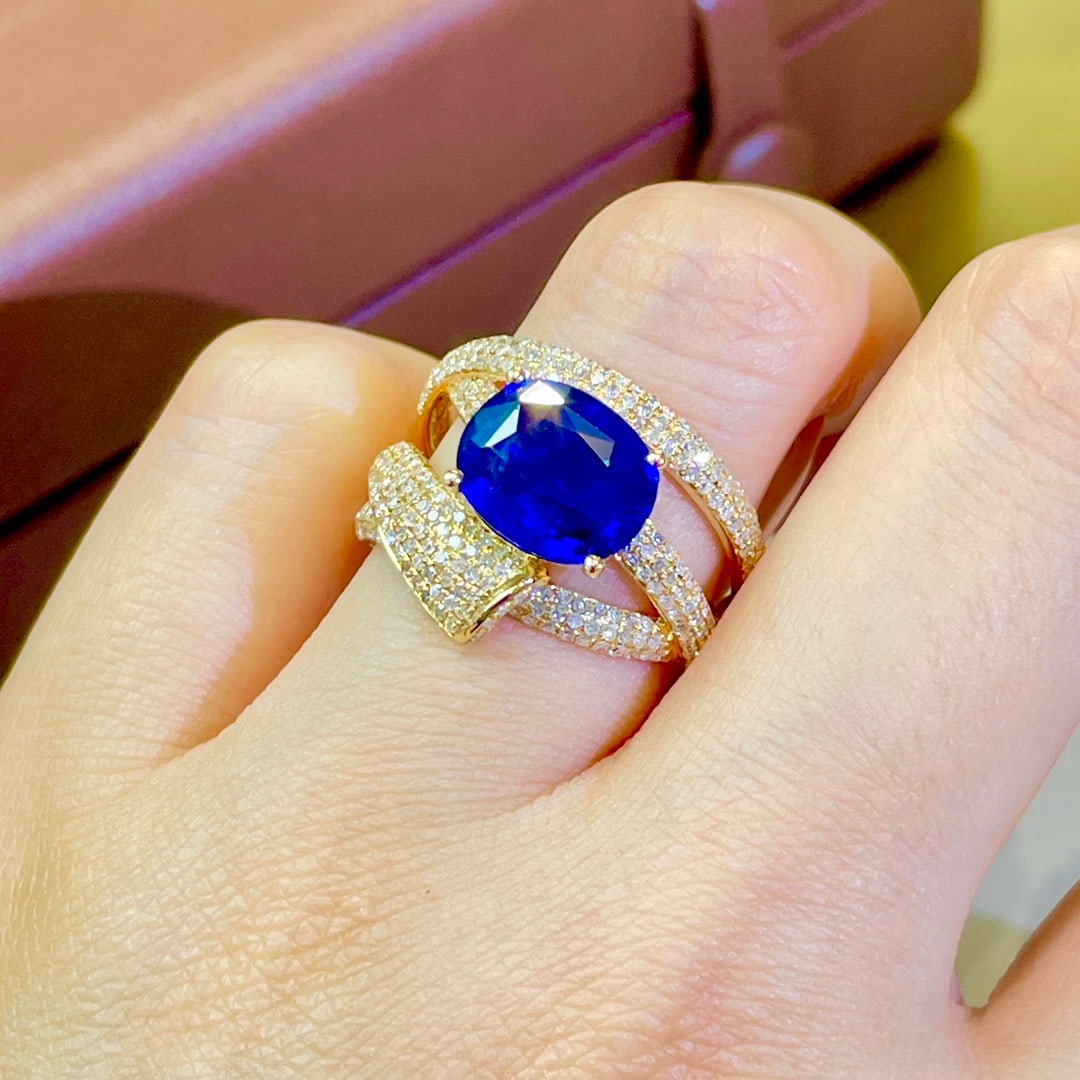 14k Gold 3.2 Ct Natural Sapphire & Diamond Ring - 3