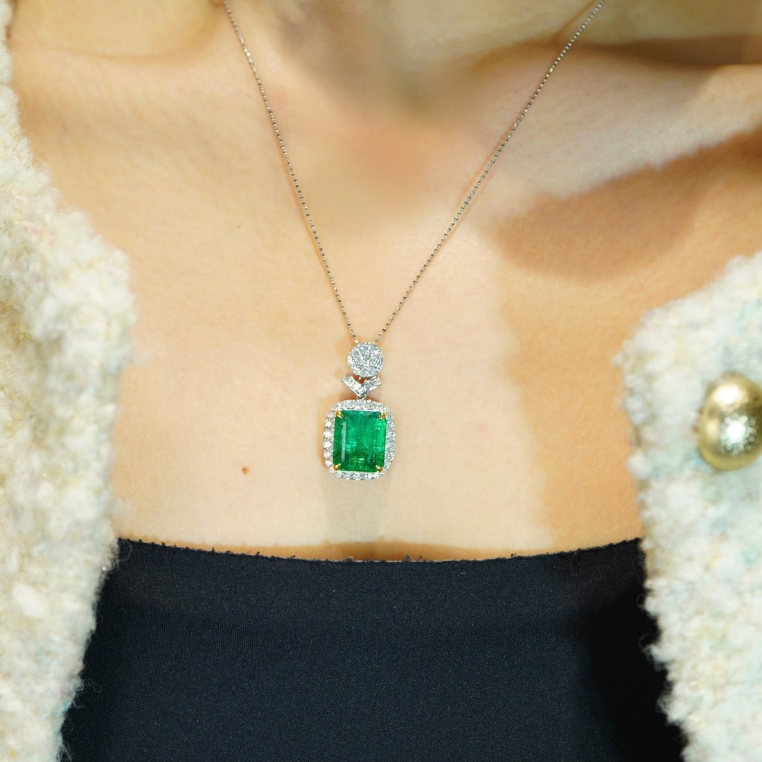 14k Gold 7.47 Ctw Vivid Green Natural Emerald & Diamond Pendant( Without Chain ) - 6