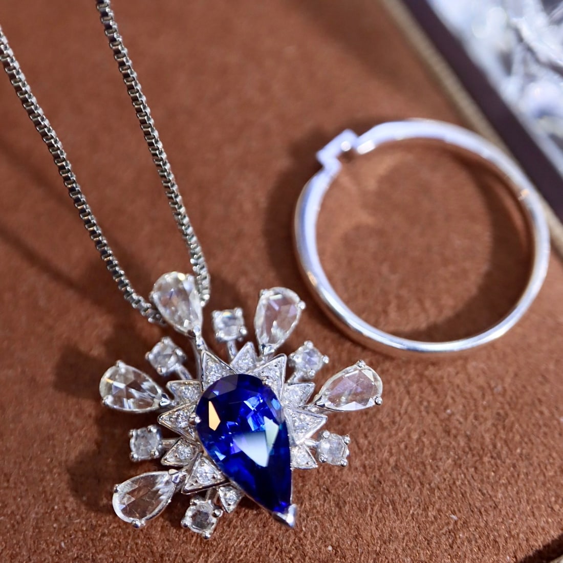 14k Gold 2.88 Ctw Vivid Blue Natural Sapphire & Diamond Ring/pendant( Without Chain ) - 3