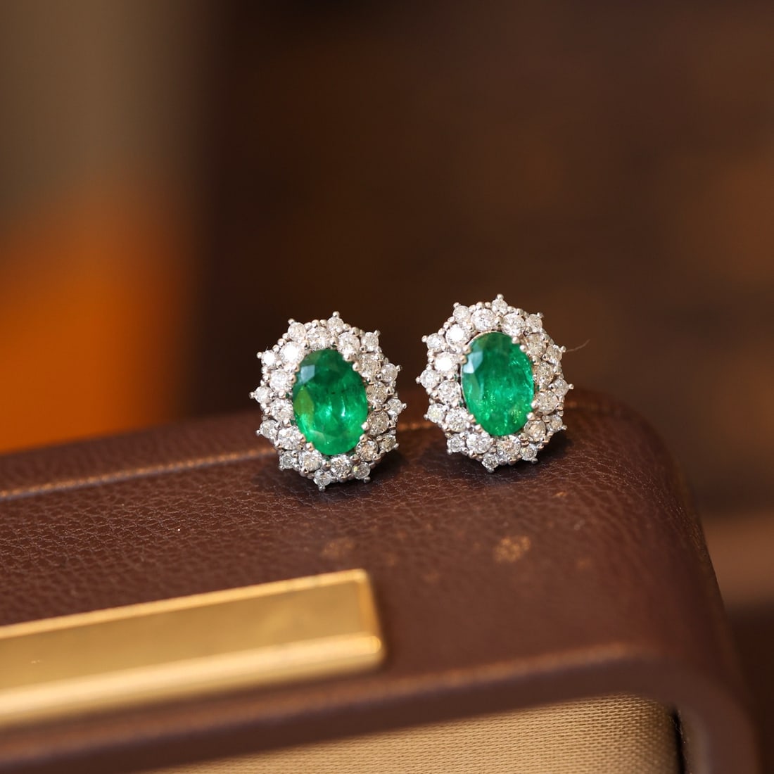 14k Gold 1.36 Ctw Vivid Green Natural Emerald & Diamond Earrings
