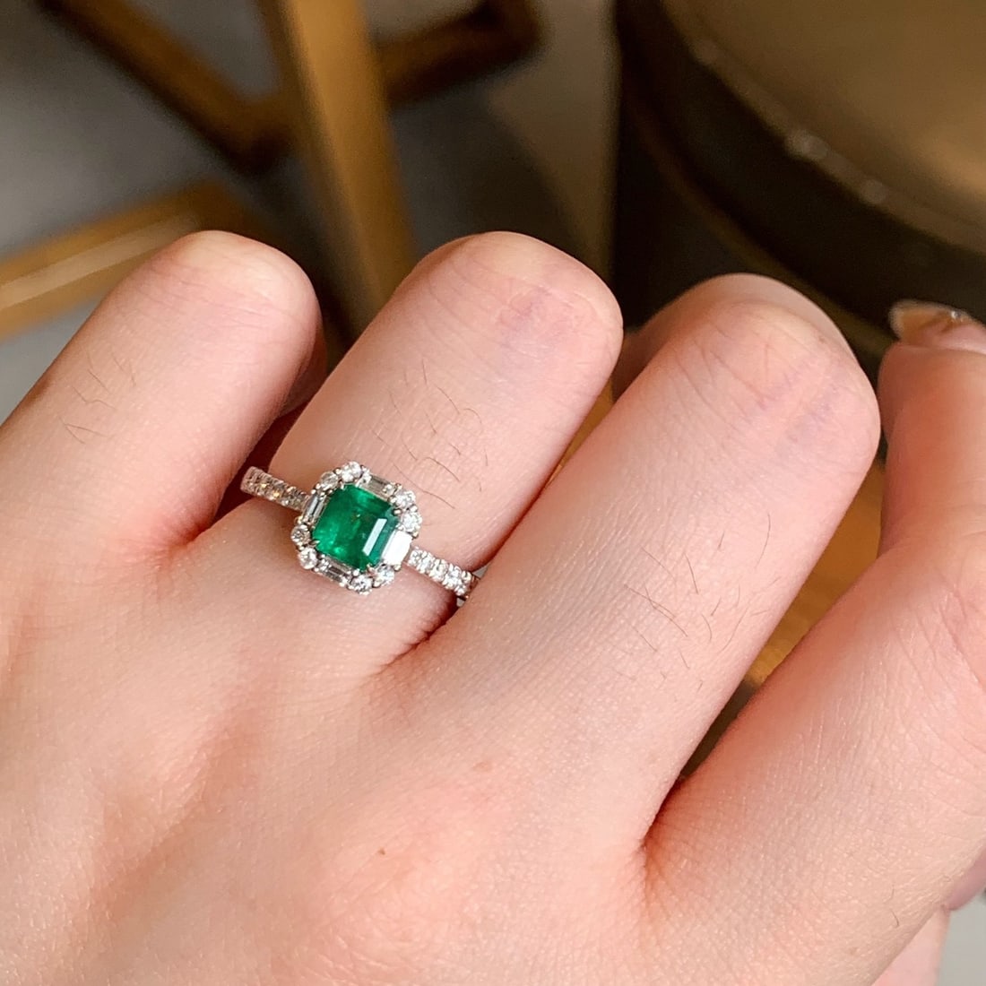 14k Gold 1.06 Ctw Vivid Green Natural Emerald & Diamond Ring - 6