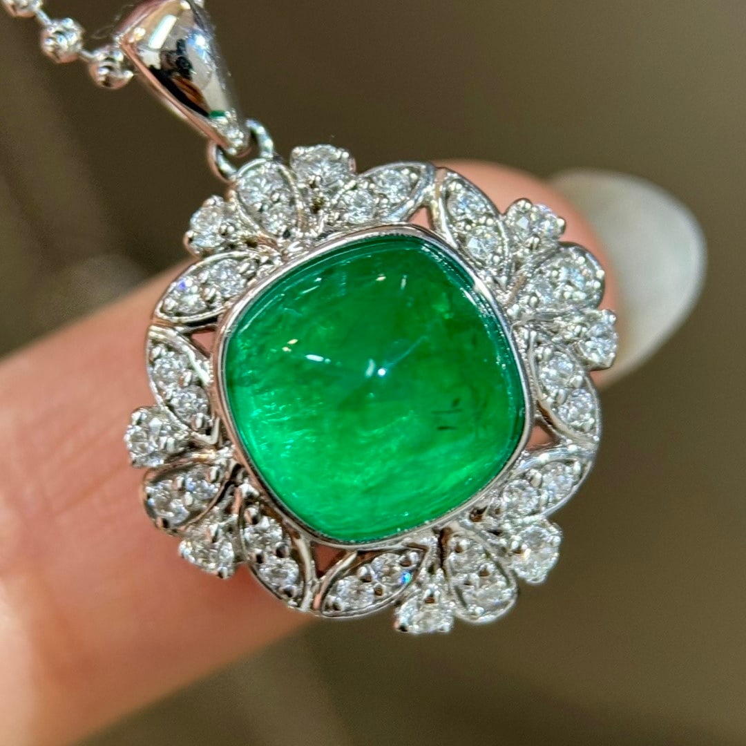 14k Gold 3.74 Ctw Vivid Green Natural Emerald & Diamond Pendant( Without Chain ) - 2