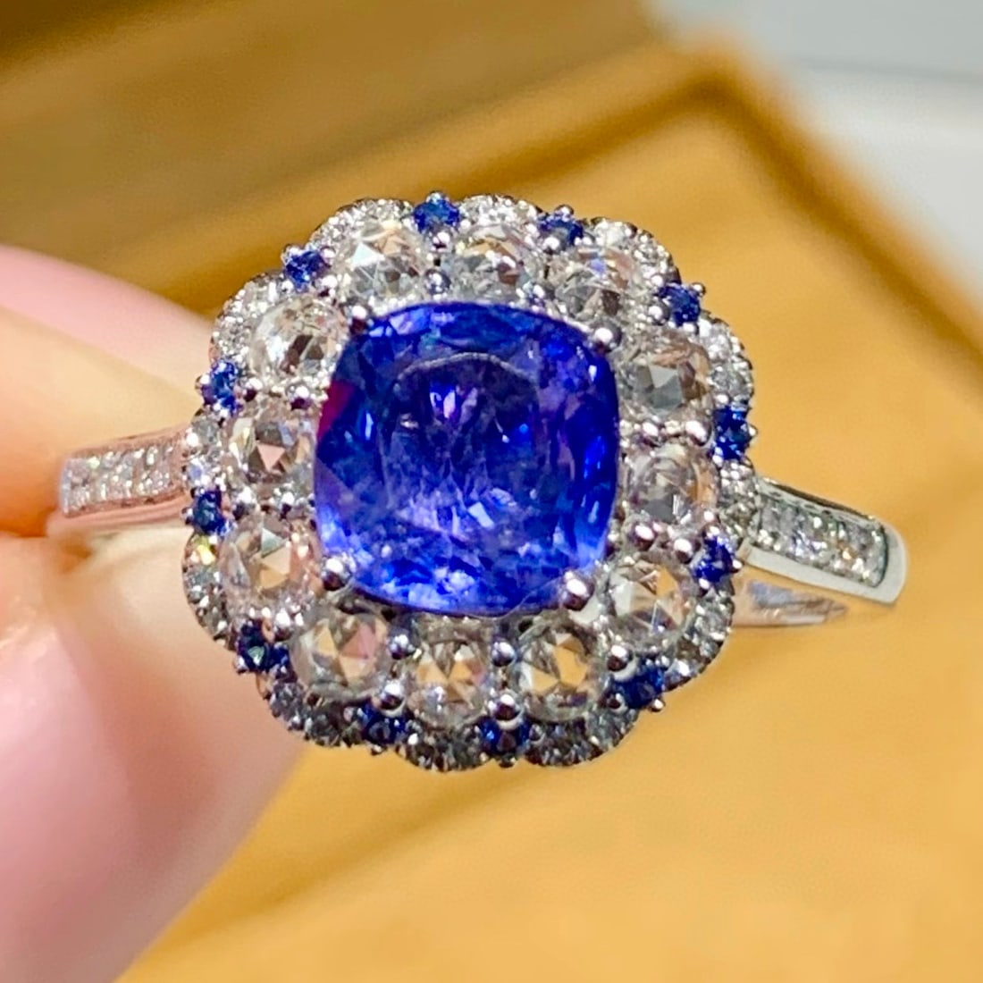 14k Gold 1.3 Ct Natural Sapphire & Diamond & Sapphire Ring - 2