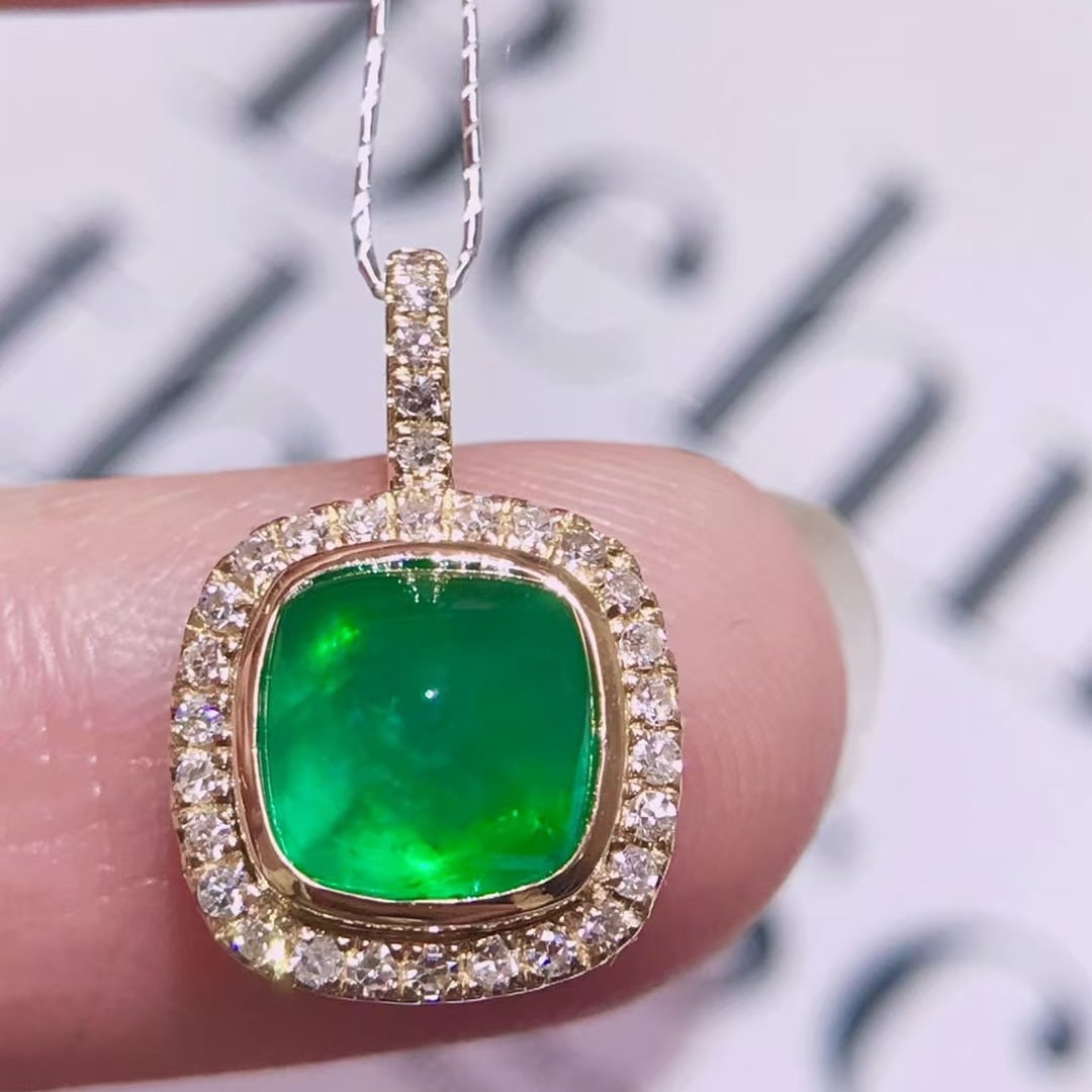 14k Gold 2.2 Ctw Vivid Green Natural Emerald & Diamond Pendant( Without Chain ) - 2