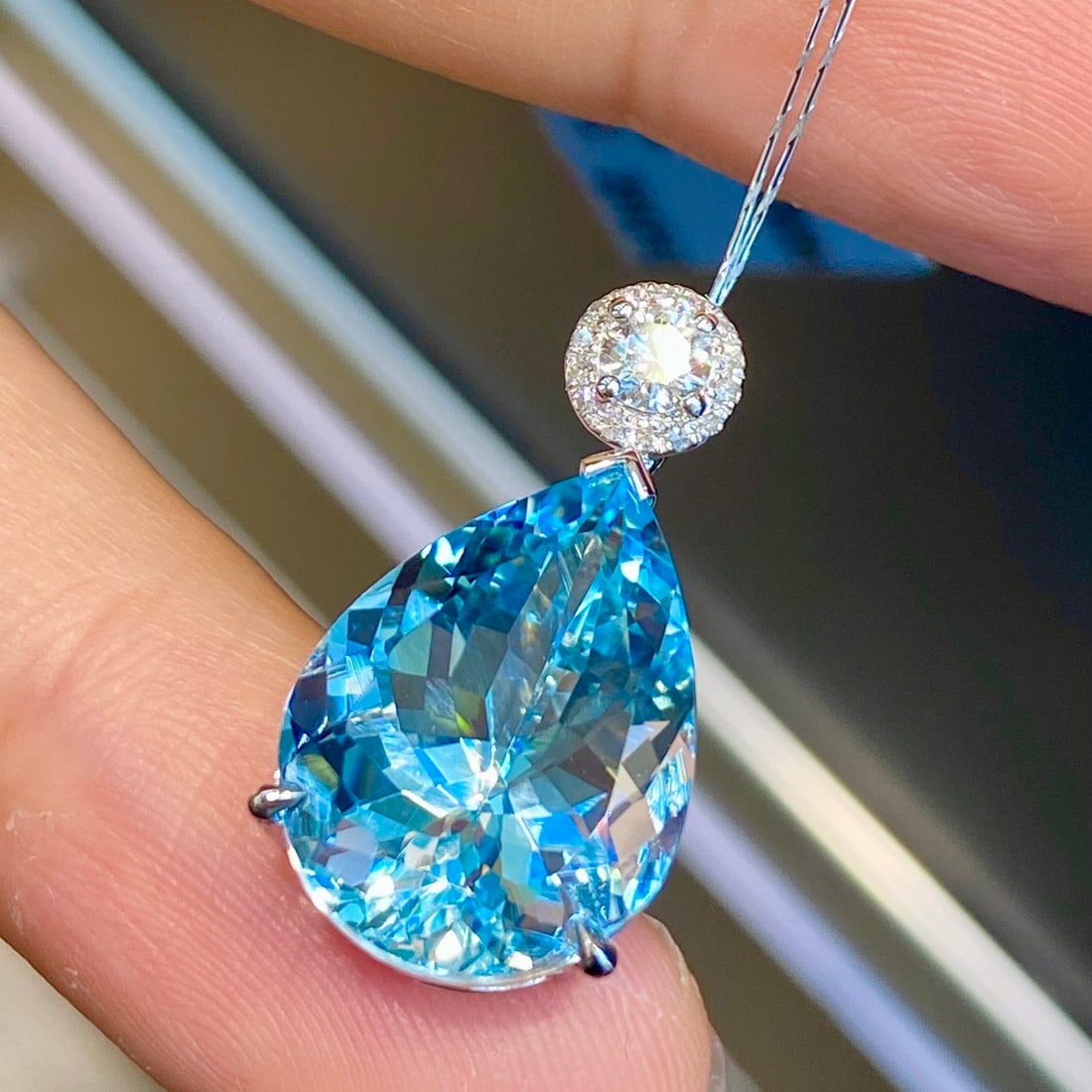 14k Gold 7.82 Ctw Natural Aquamarine & Diamond Pendant( Without Chain ) - 3